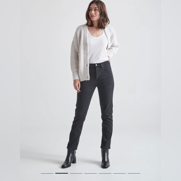 Duer Women’s Midweight Denim High Rise Straight Aged Black DU/ER Jeans 30x29 - Picture 1 of 7